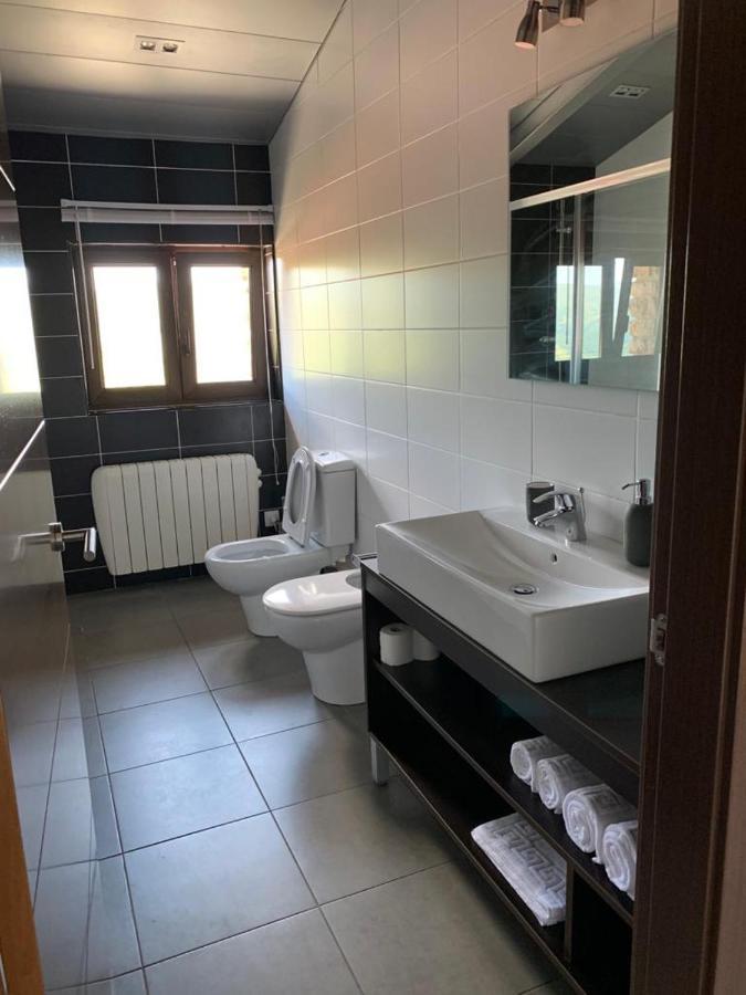 Apartamentos Los Tojos Кольса Экстерьер фото