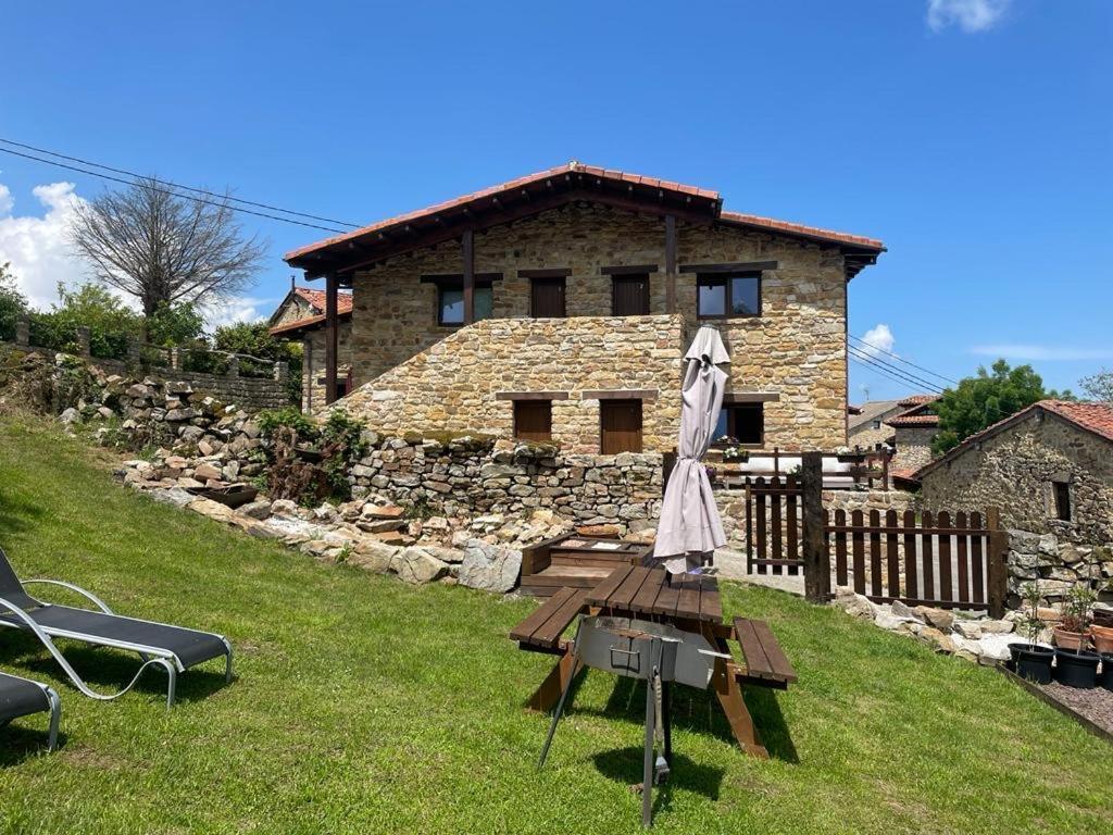 Apartamentos Los Tojos Кольса Экстерьер фото