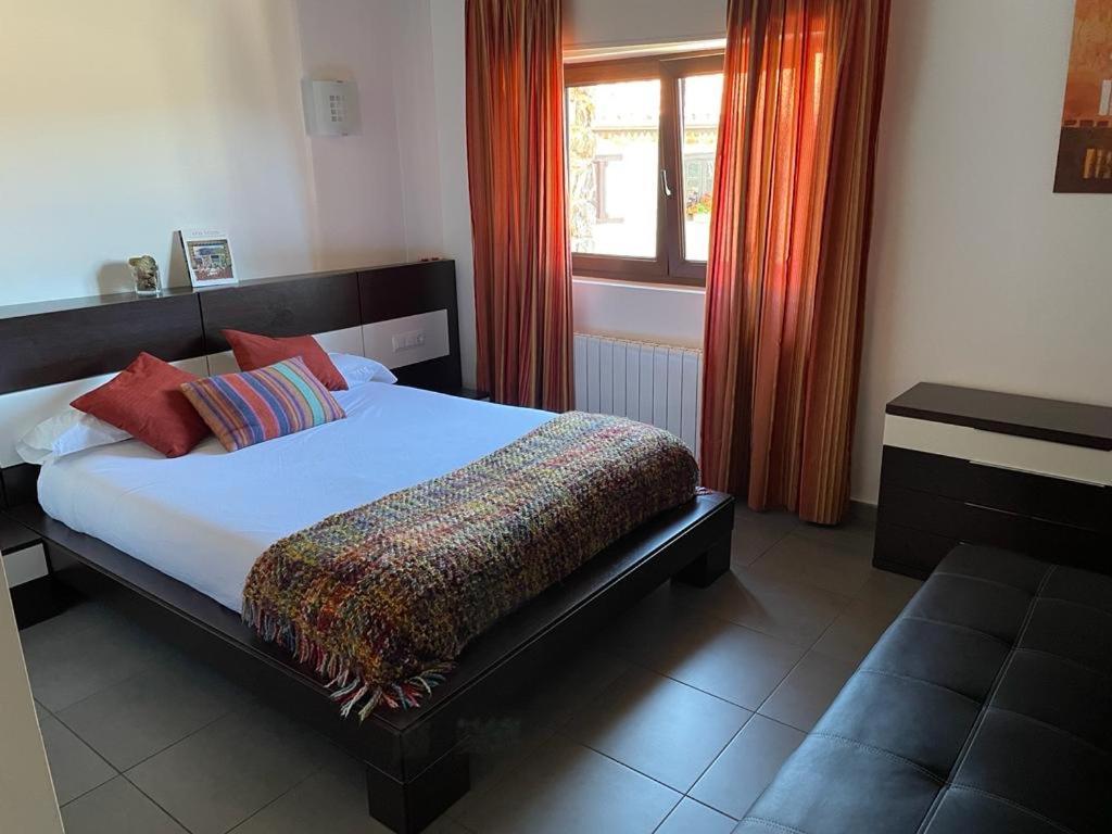 Apartamentos Los Tojos Кольса Экстерьер фото