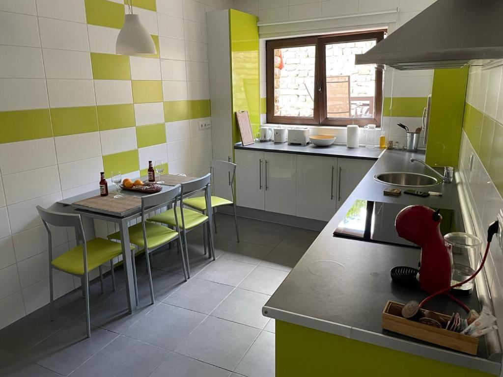 Apartamentos Los Tojos Кольса Экстерьер фото