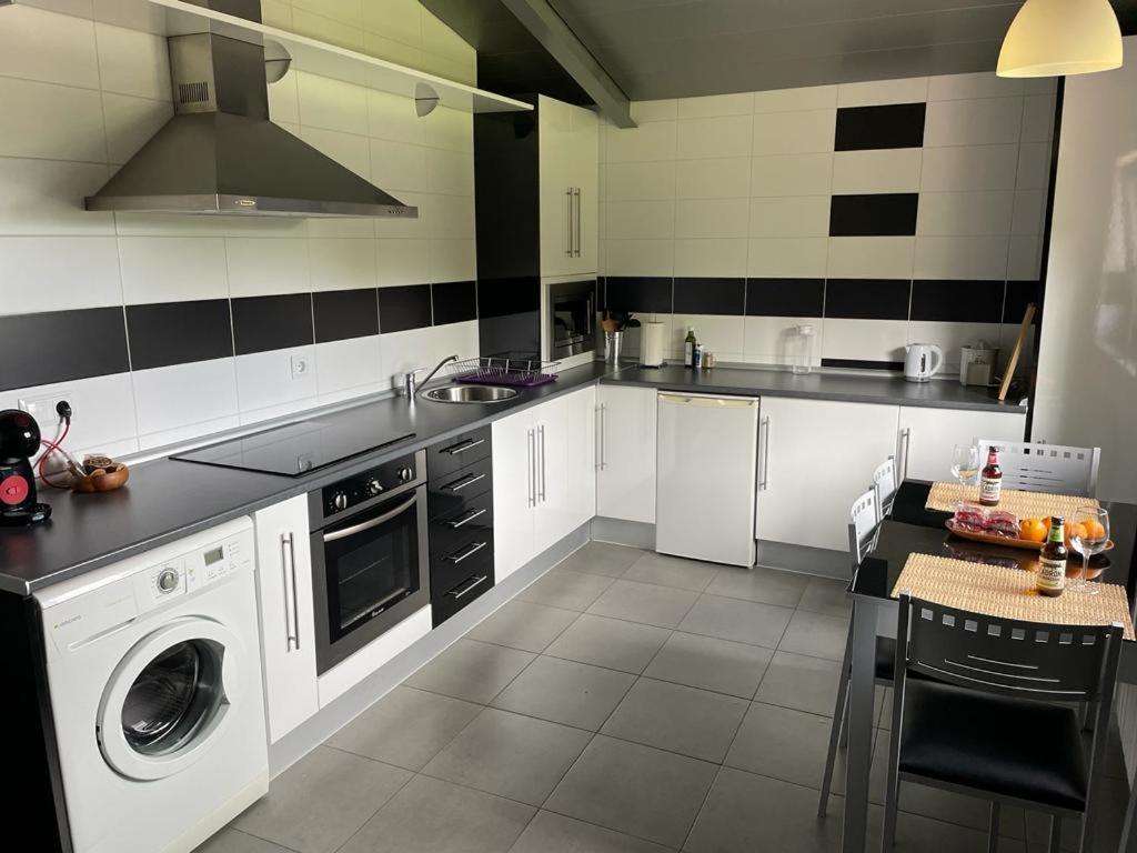 Apartamentos Los Tojos Кольса Экстерьер фото